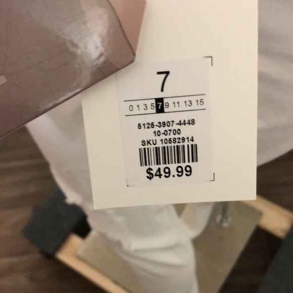 Refuge Curvy Straight Leg White Jeans size 7 - Picture 8 of 9